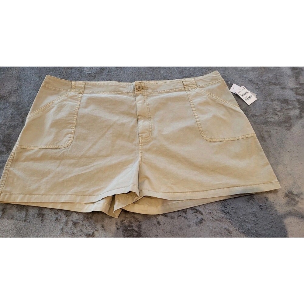 BP . Short Women’s Size 22 Tan Casual Cotton Blend Stretch Comfy Capsule Travel